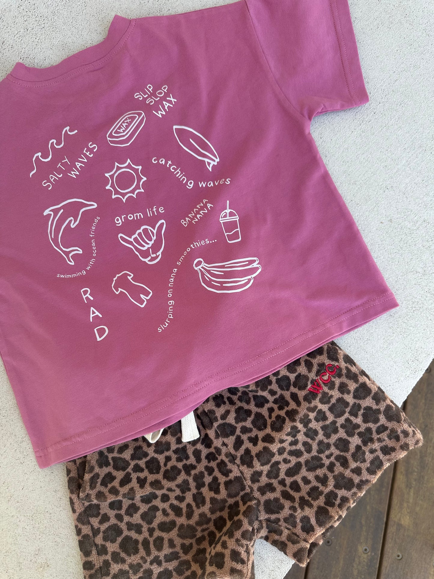 mauve wave surf club tee