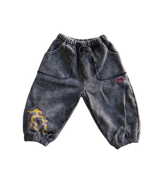 charcoal stormy acid wash pant
